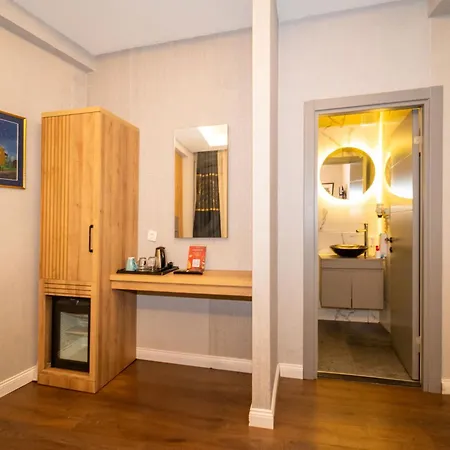 Martin Aparthotel