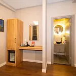 Martin Aparthotel
