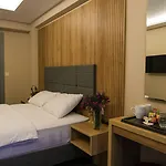 Martin Aparthotel